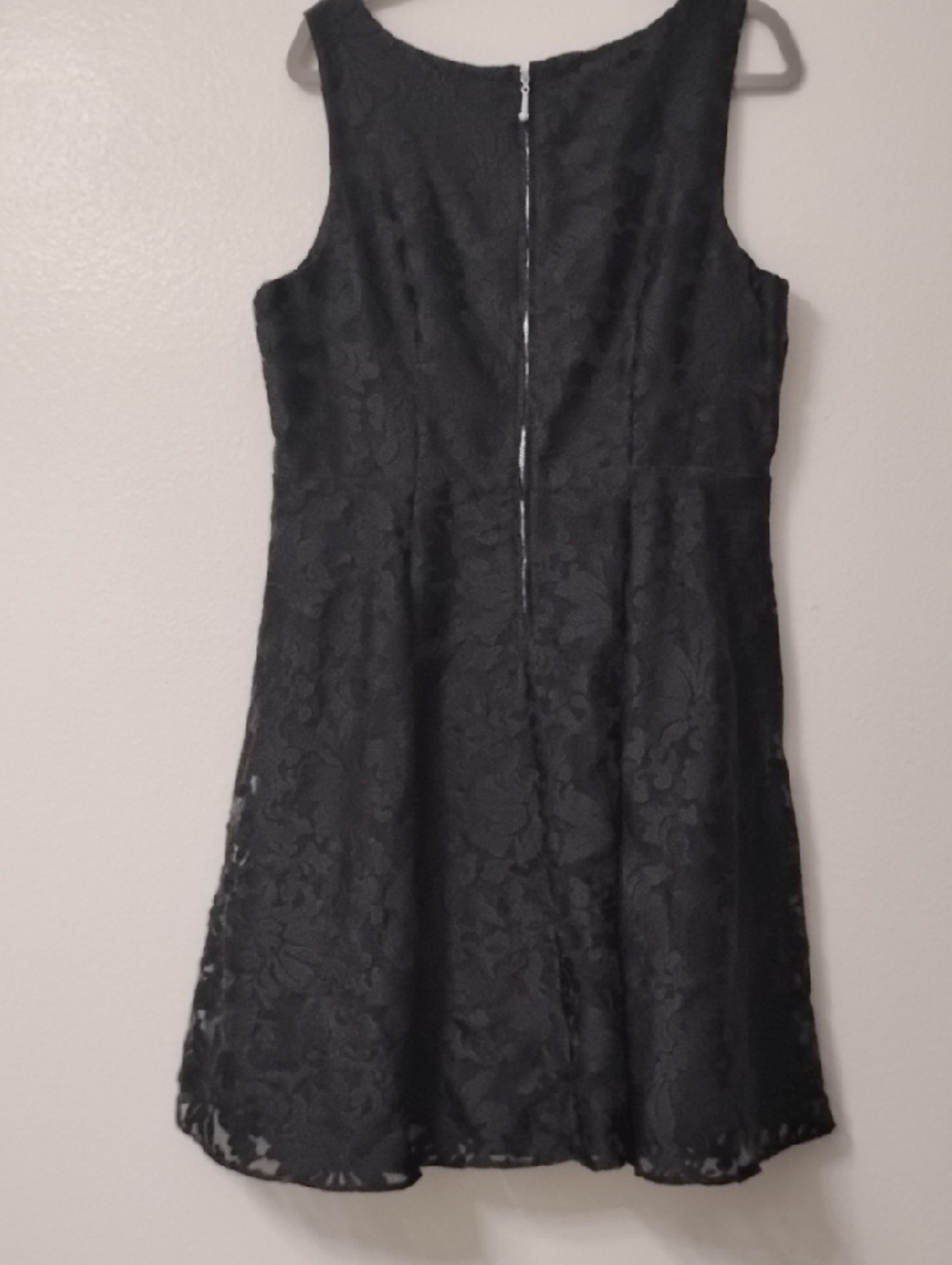 torrid Black Floral Lace V-Neck Midi Dress - Picture 6 of 15